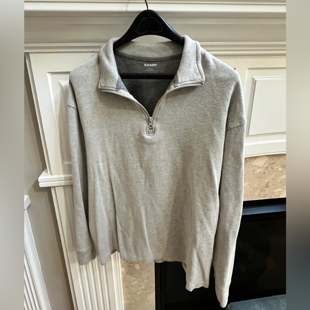 Men’s Large Gray Old Navy Quarter Zip Shirt
